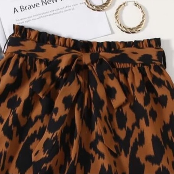 Leopard Shorts - Picture 2 of 4